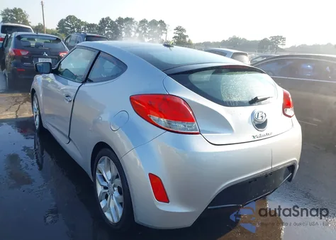 2013 Hyundai Veloster Base W/Black from USA, damaged, VIN KMHTC6AD7DU178975